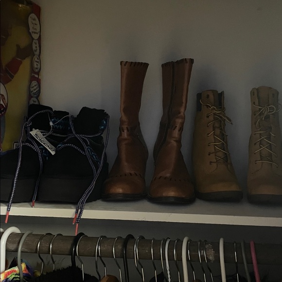 Timberlands ( ea). Flash $49 - Picture 8 of 8